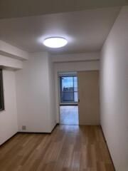 ヴィクトリー鈴木の居間・リビング