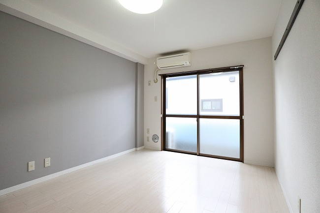 カーサ西立川の居間・リビング