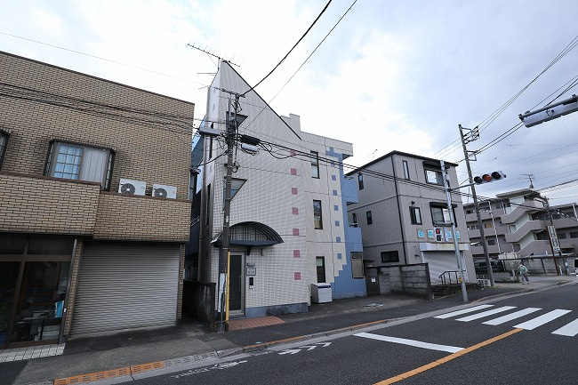 カーサ西立川の外観