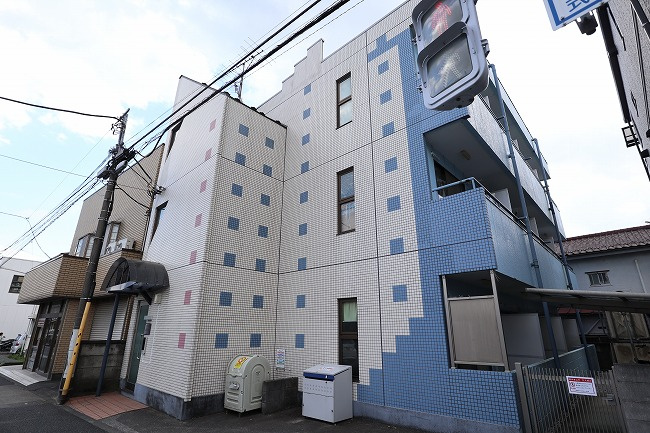 カーサ西立川の外観