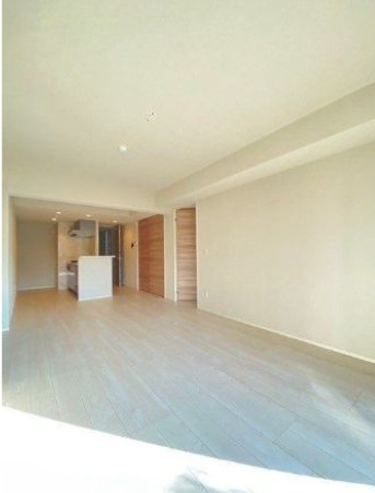 リア世田谷　最上階　築浅　ネット0の居間・リビング