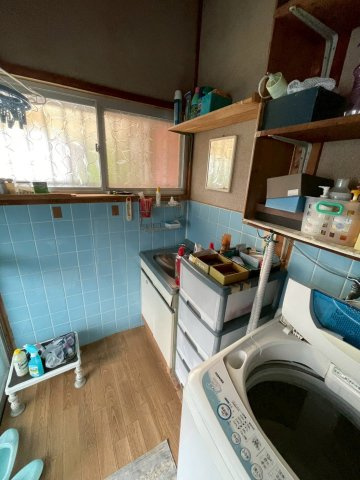 大生院　戸建ての洗面所