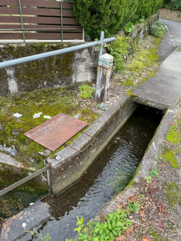 大生院　戸建てのその他|北側　水路
