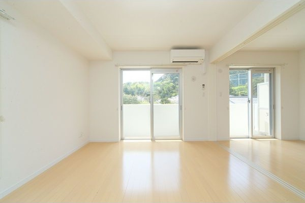 シェルコートの居間・リビング