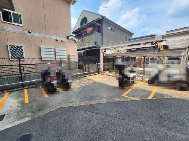【価格改定】長岡京グリーンマンションの駐車場|バイク置き場（空きあり）