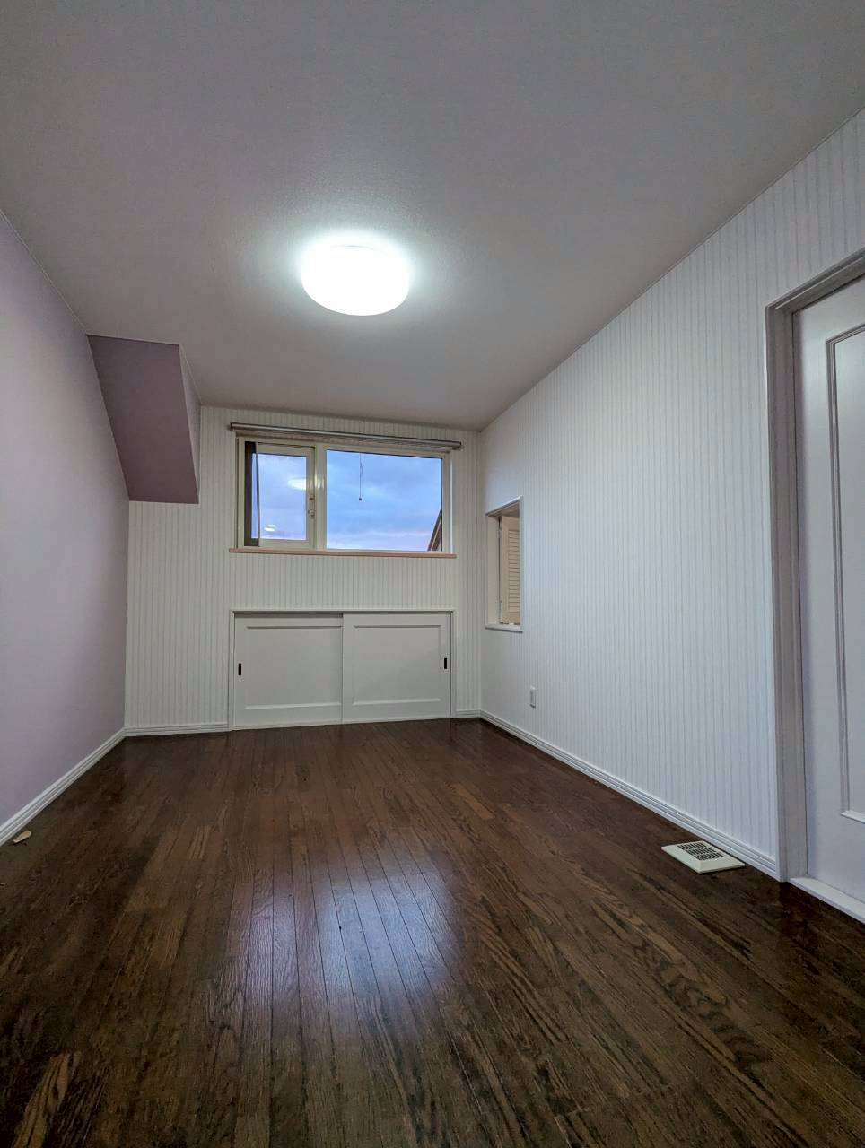 釧路町中央4丁目　中古住宅（店舗併用可）の洋室