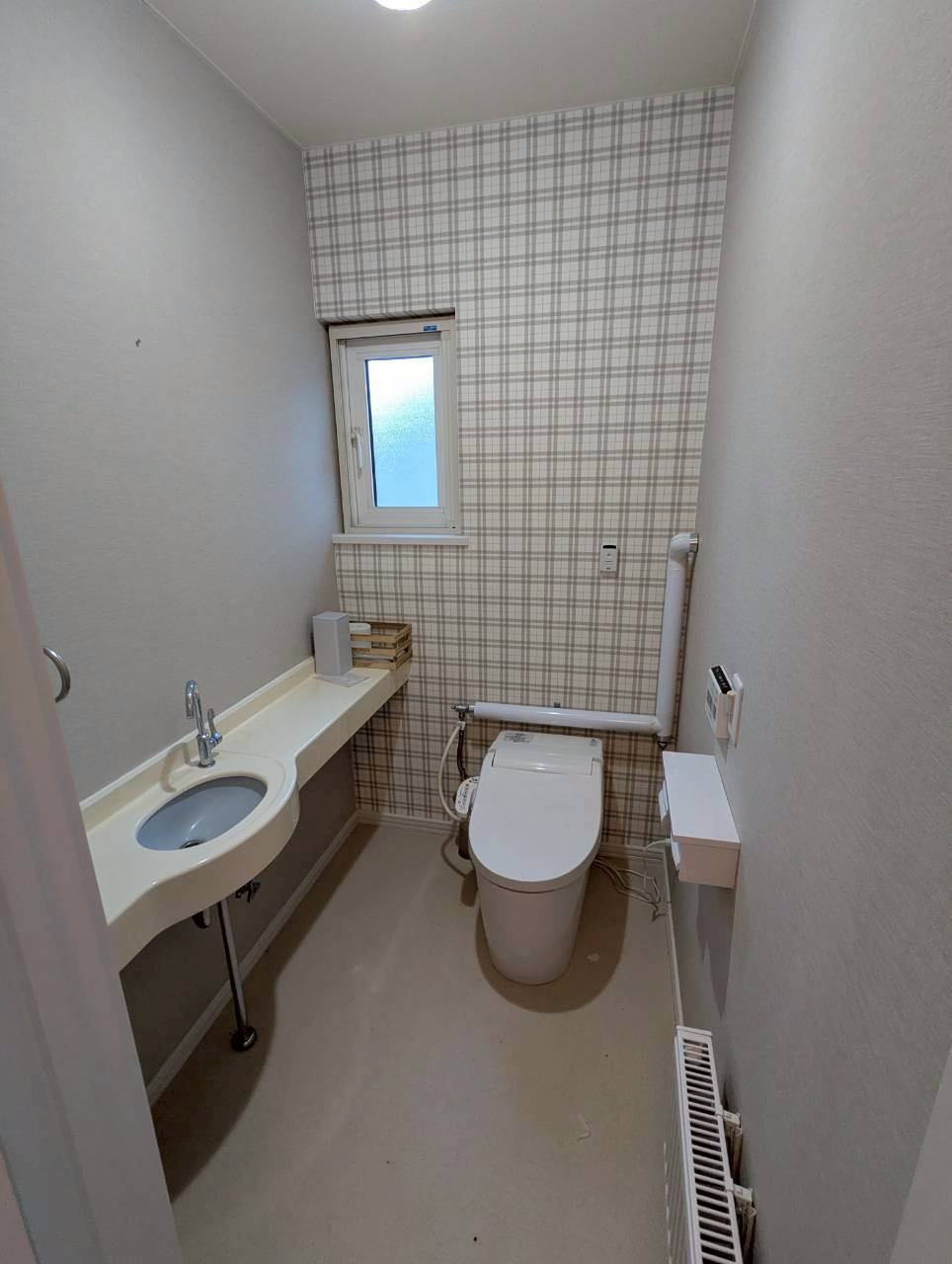 釧路町中央4丁目　中古住宅（店舗併用可）のトイレ