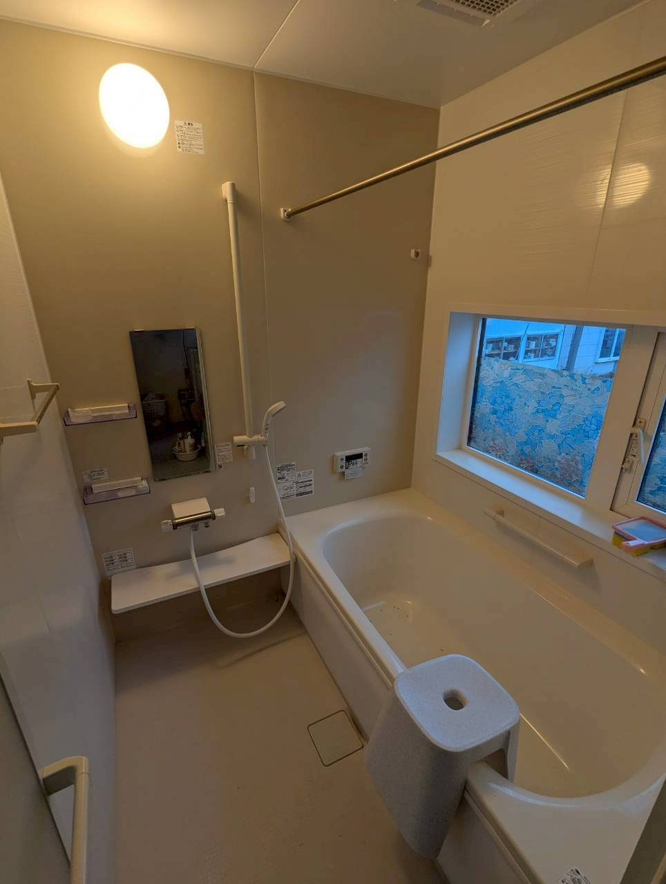 釧路町中央4丁目　中古住宅（店舗併用可）の浴室