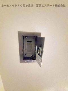 【駐車場】 | GH-Alivio FukaiBase（ジーエイチアリビオフカイベース） | ガレージ電動シャッター