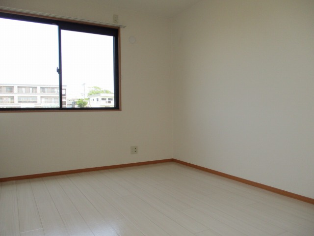 セジュールよあけの洋室|明るい洋室です