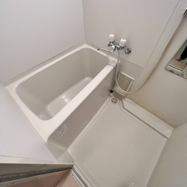 スワンヒルズ山手の浴室