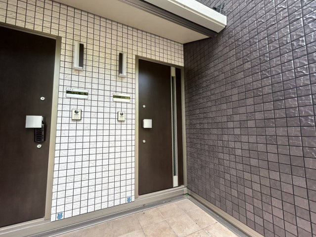 メゾンド・メルヴェーユ須磨のエントランス