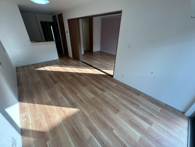 メゾンド・メルヴェーユ須磨の居間・リビング