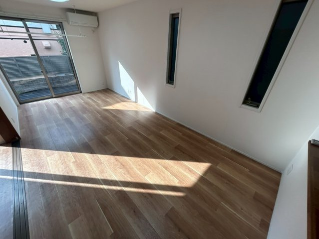 メゾンド・メルヴェーユ須磨の居間・リビング