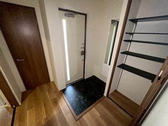 メゾンド・メルヴェーユ須磨の玄関