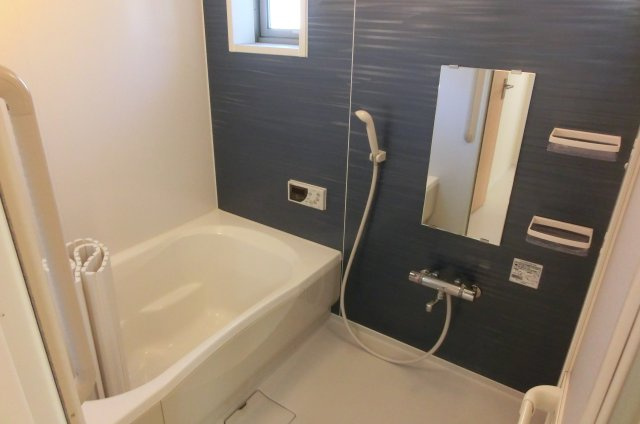 IKメゾンB棟の浴室