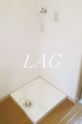 【設備】 | シャングリラ | 室内洗濯機置き場です。