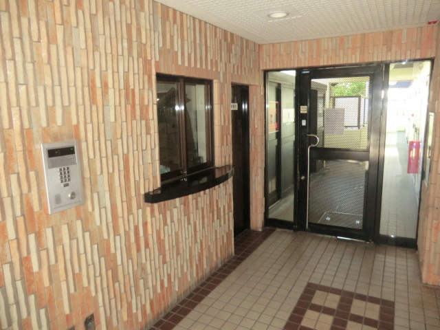 メゾン・ド・六甲パートⅢのエントランス