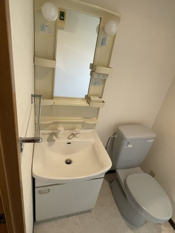 コムネット東府中の洗面所