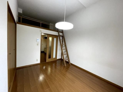 【寝室】 | シオンANDO(シオンアンドウ)