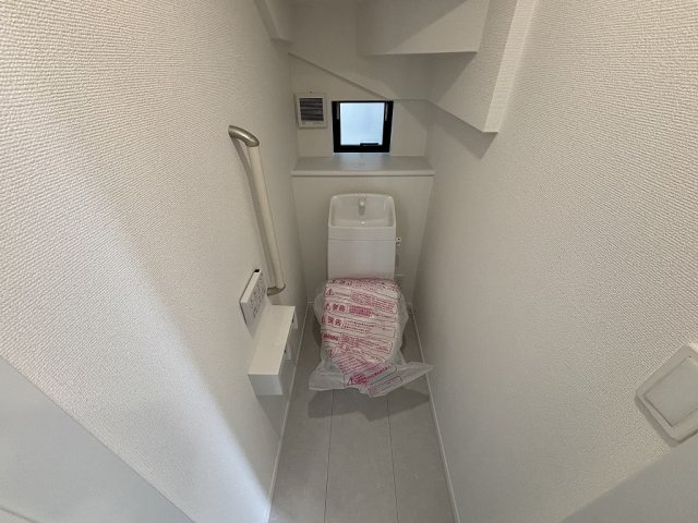 小牧市大字岩崎　新築戸建のトイレ|1Fトイレです