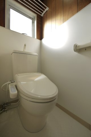 白神第三ビルのトイレ|※写真は別の部屋のものです。