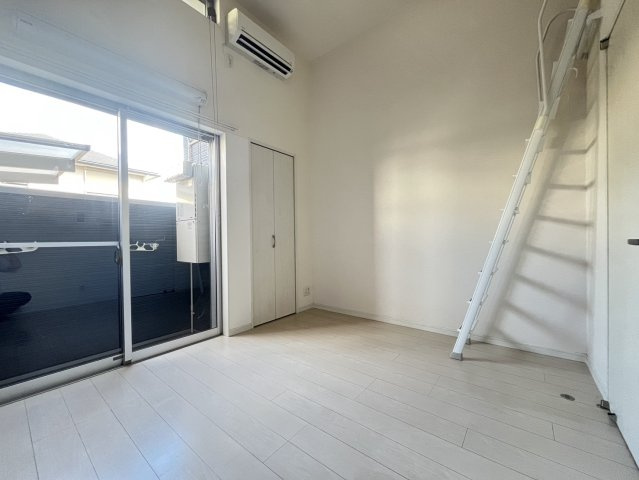 ラミアカーサ衣摺の居間・リビング