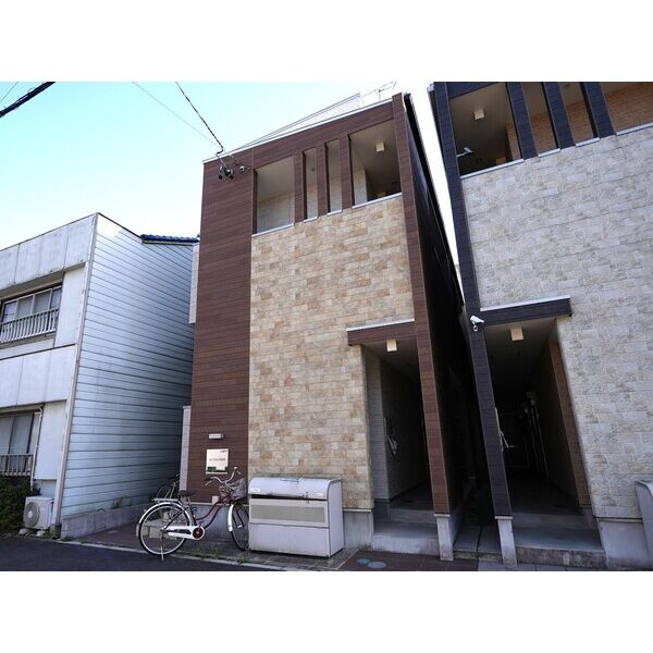 名古屋市北区杉村１丁目のアパート