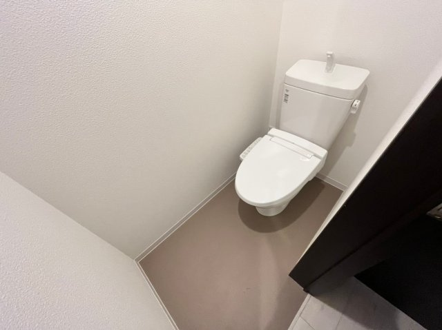 ジーメゾン平磯のトイレ