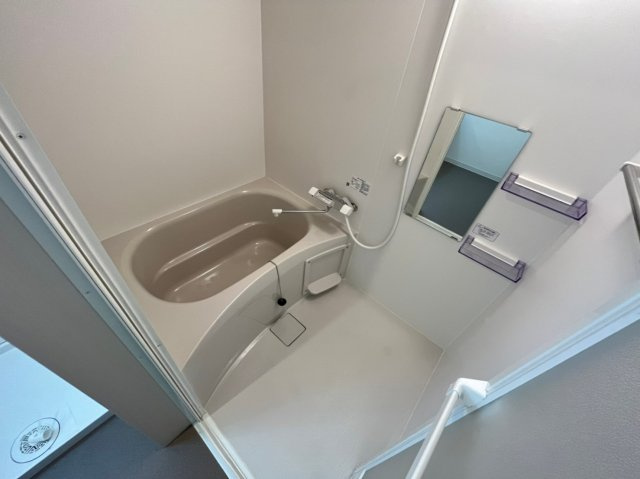 ジーメゾン平磯の浴室