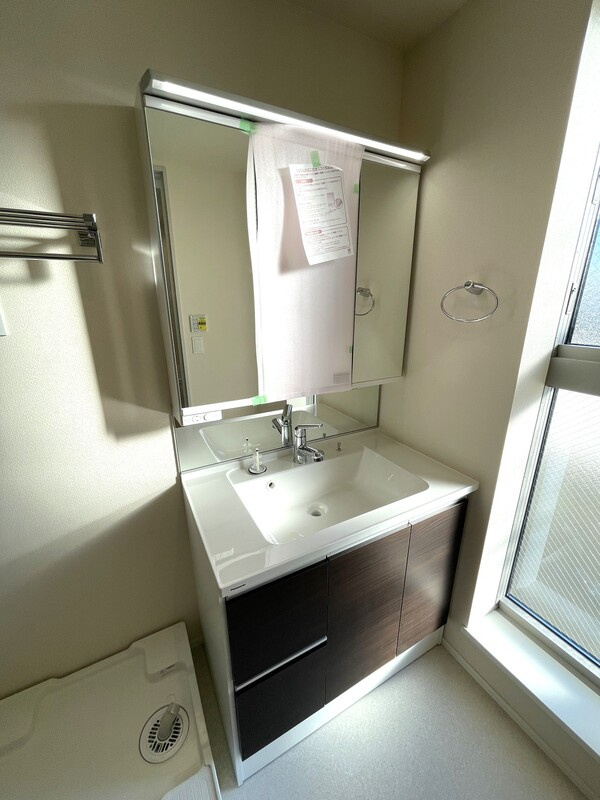 Salienteの独立洗面台