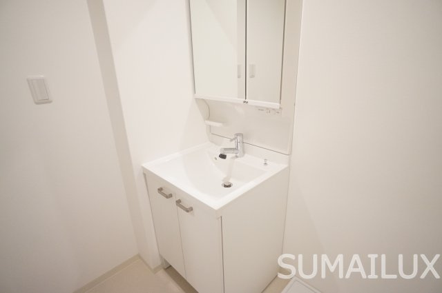 SunMark　京町本丁の独立洗面台