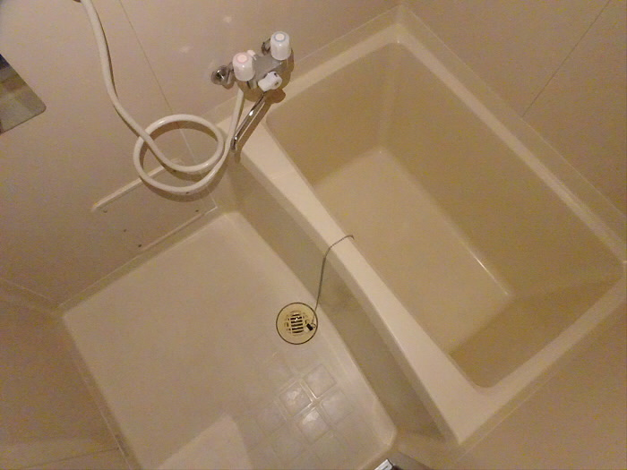 メゾンド萬歳の浴室