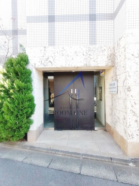 ドルチェ目黒・WESTのエントランス|エントランスです。