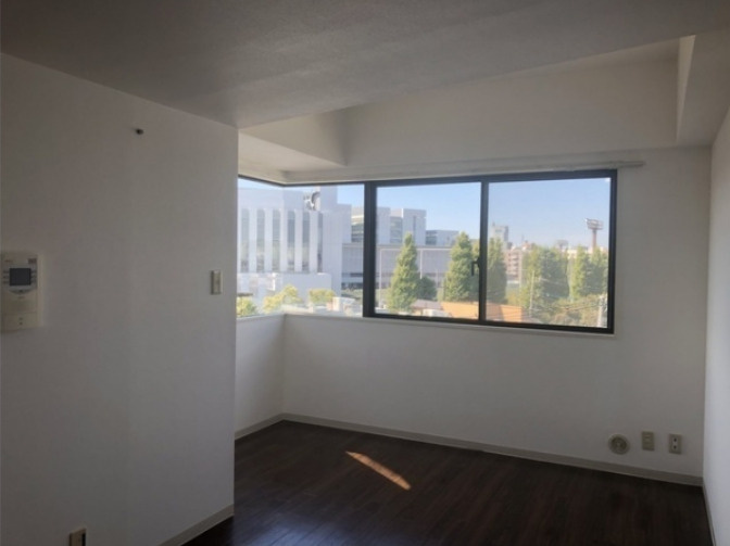 FUKASAWA614マンション　高層階　管理人　オートロック　宅配BOXの居間・リビング