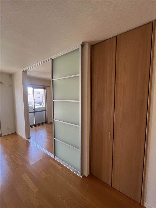 ファミーユエムアンドティB棟の収納