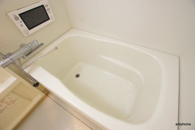 アーバンフラッツ西中島　仲介手数料無料の浴室