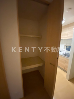 【収納】 | メルシー芙蓉Ⅷ | 大きなスペースがあり、収納には困りません