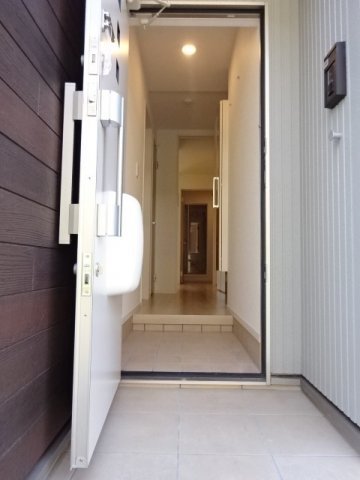 アバンツァートの玄関