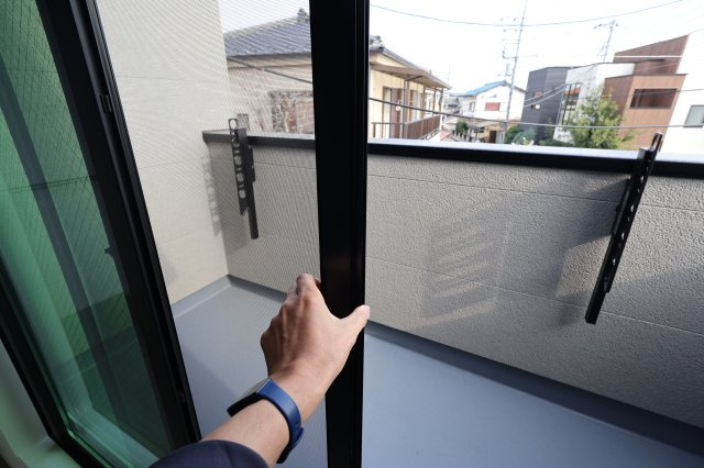 《仲介手数料無料》浦和区大東１丁目31-8新築一戸建てメルディアのバルコニー|撮影日 2025年12月2日 11:30 曇り