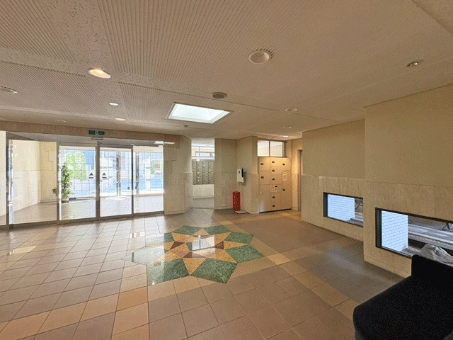 ダイアパレス五橋カルテットのエントランス