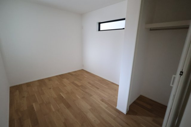 《仲介手数料無料》浦和区大東１丁目31-8新築一戸建てメルディアの洋室|撮影日2025年12月2日 11:30 曇り