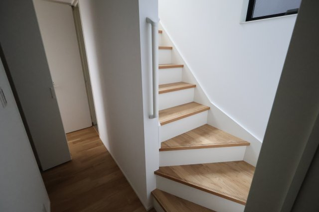 《仲介手数料無料》浦和区大東１丁目31-8新築一戸建てメルディアの内装|撮影日2025年12月2日 11:30 曇り