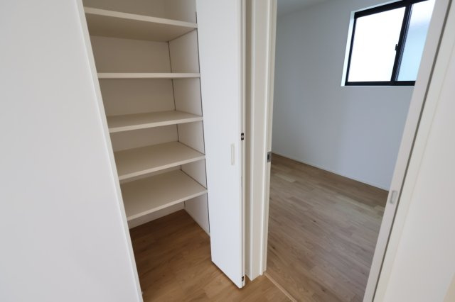 《仲介手数料無料》浦和区大東１丁目31-8新築一戸建てメルディアの収納|撮影日2025年12月2日 11:30 曇り