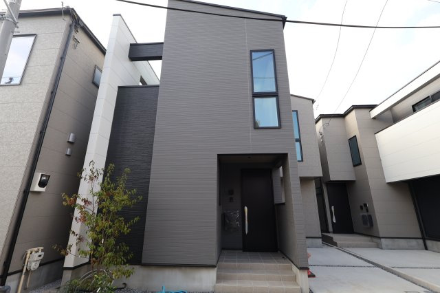 《仲介手数料無料》浦和区大東１丁目31-8新築一戸建てメルディアの外観|撮影日2025年12月2日 11:30 曇り