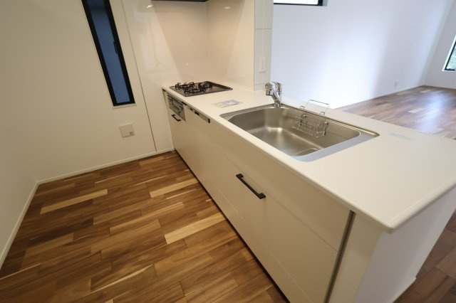 《仲介手数料無料》浦和区大東１丁目31-8新築一戸建てメルディアのキッチン|撮影日 2025年12月2日 11:40 晴れ