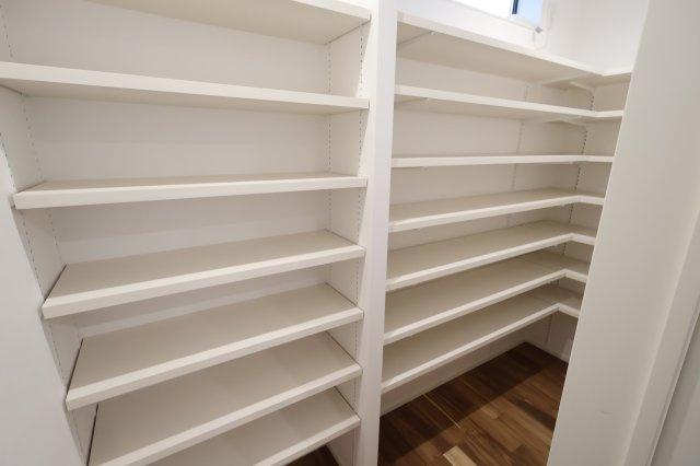 《仲介手数料無料》浦和区大東１丁目31-8新築一戸建てメルディアの収納|撮影日 2025年12月2日 11:40 晴れ