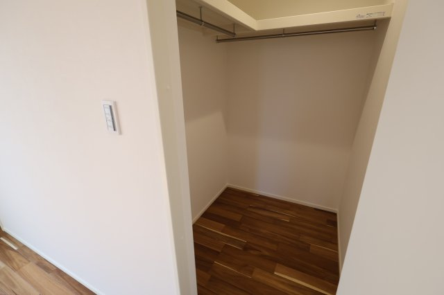 《仲介手数料無料》浦和区大東１丁目31-8新築一戸建てメルディアの収納|撮影日 2025年12月2日 11:40 晴れ