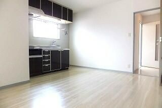 ロイヤルガーデン国分寺の居間・リビング