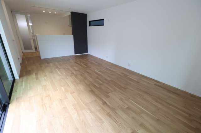 《仲介手数料無料》浦和区大東１丁目31-8(No.4)新築一戸建てメルディア